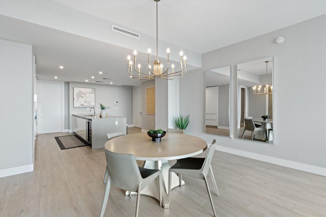09-920 Intracostal Drive #702 Ft. Lauder