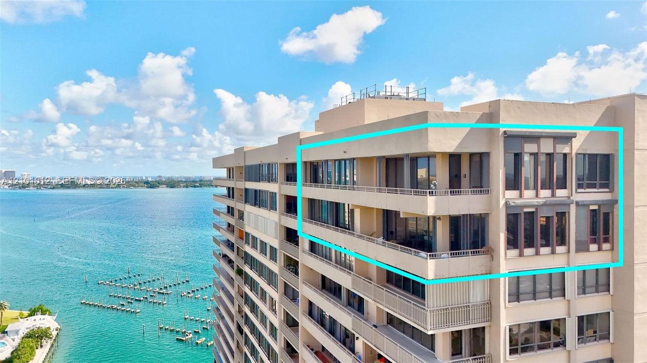 For Sale: $1,095,000 (3 beds, 3 baths, 4430 Square Feet)