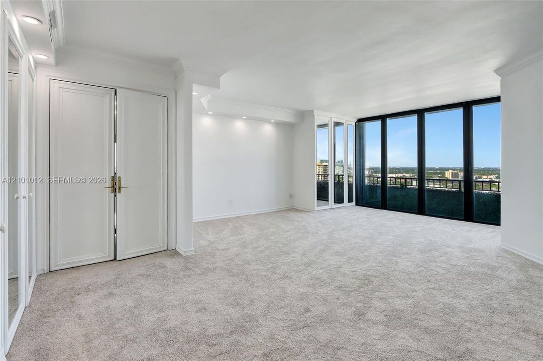 For Sale: $1,095,000 (3 beds, 3 baths, 4430 Square Feet)