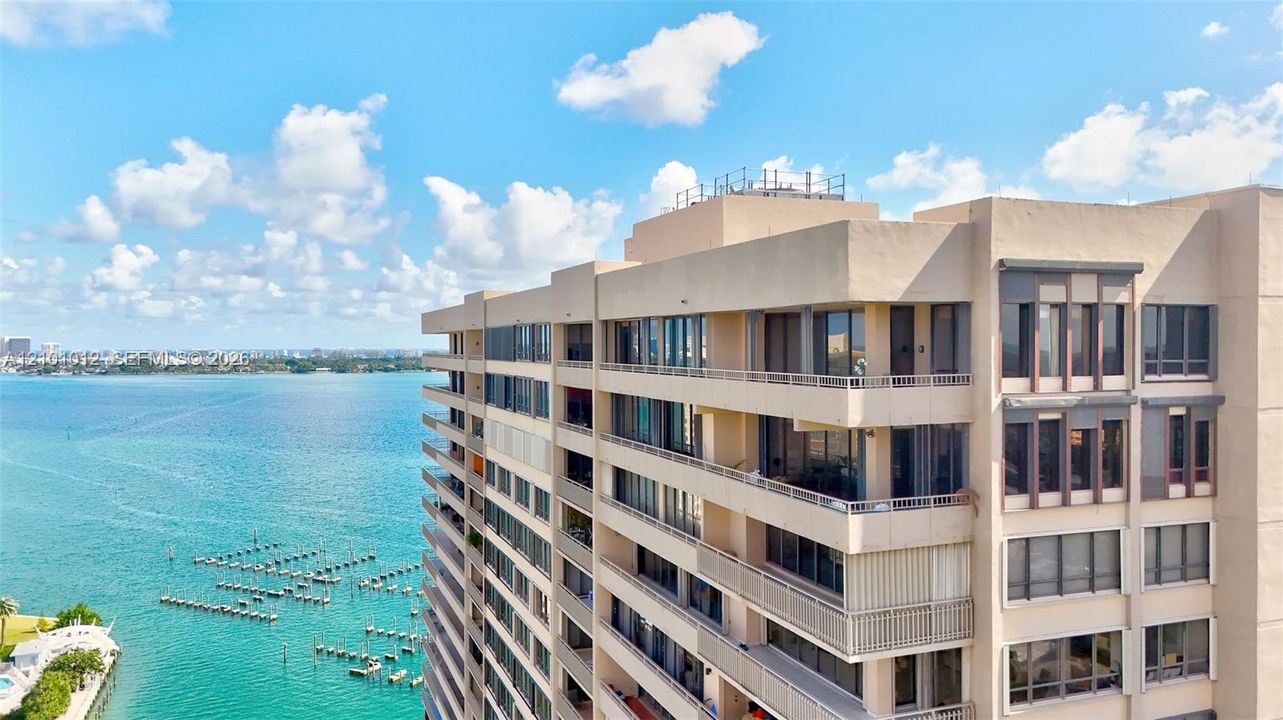 For Sale: $1,095,000 (3 beds, 3 baths, 4430 Square Feet)