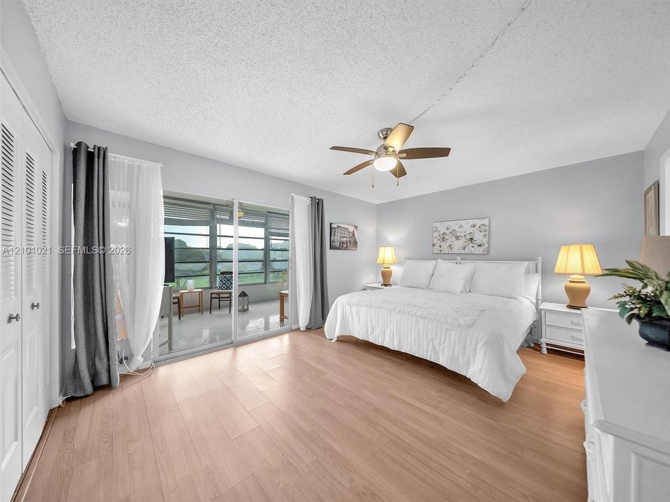 Activo con contrato: $129,000 (1 camas, 1 baños, 719 Pies cuadrados)
