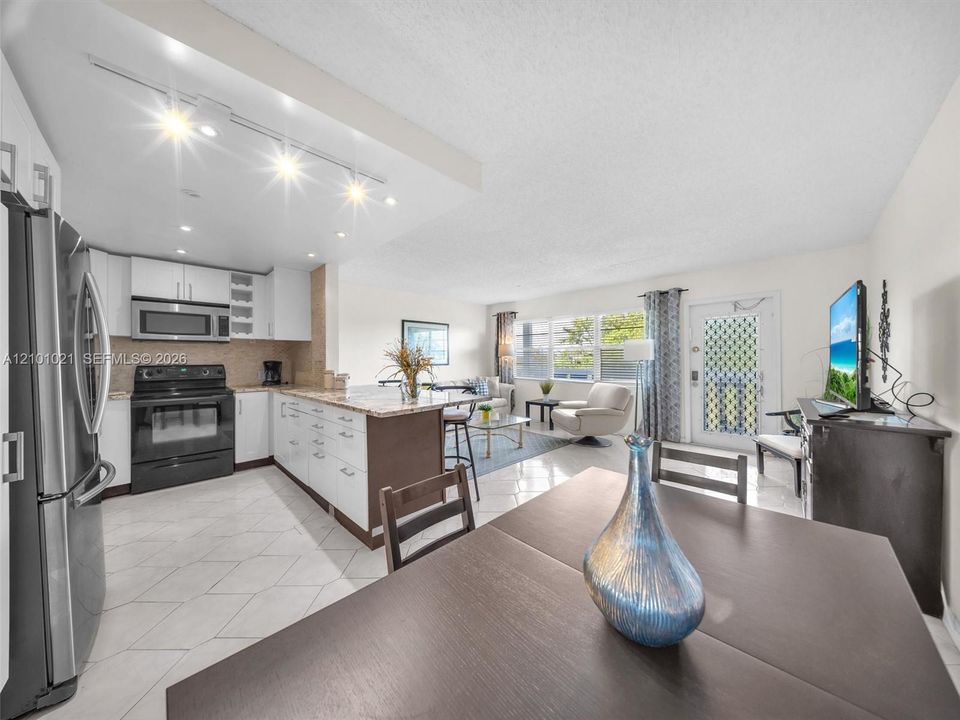 Activo con contrato: $129,000 (1 camas, 1 baños, 719 Pies cuadrados)