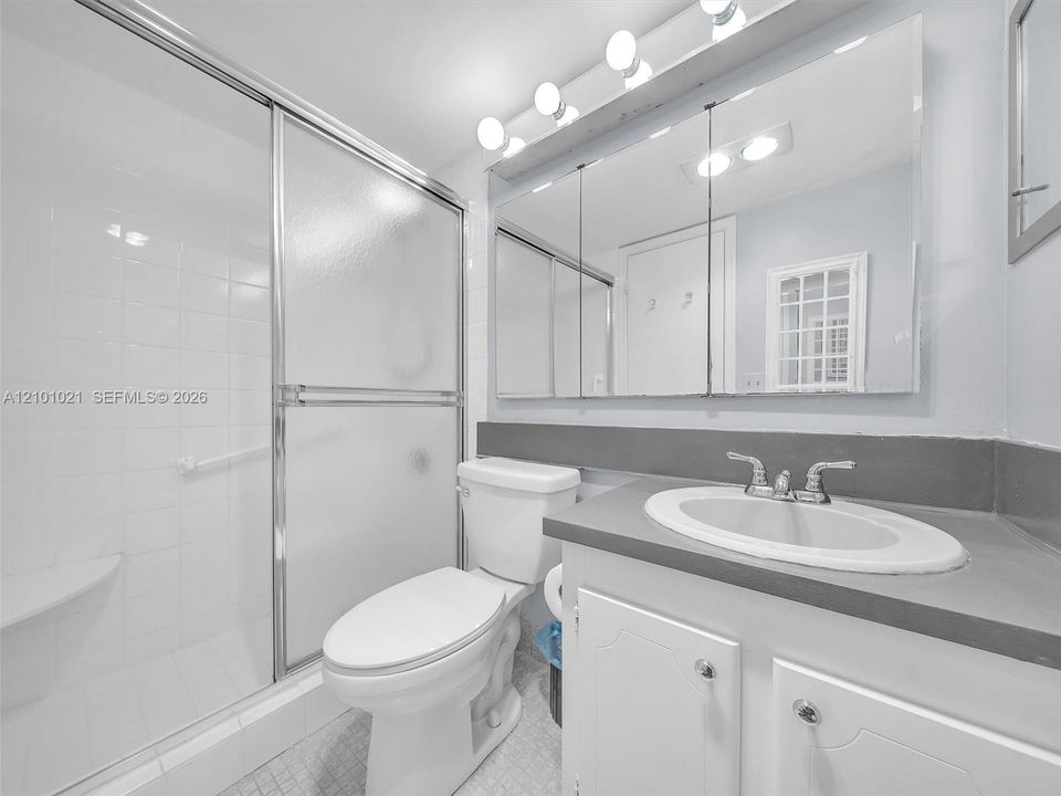 Activo con contrato: $129,000 (1 camas, 1 baños, 719 Pies cuadrados)