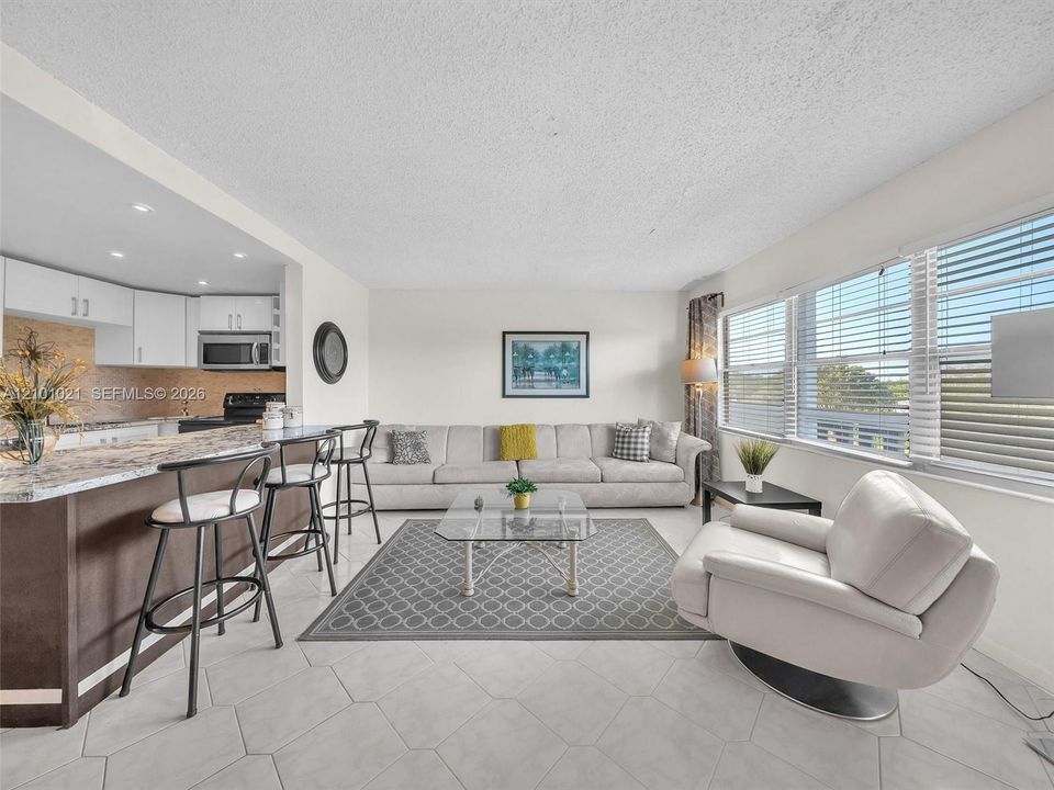 Activo con contrato: $129,000 (1 camas, 1 baños, 719 Pies cuadrados)