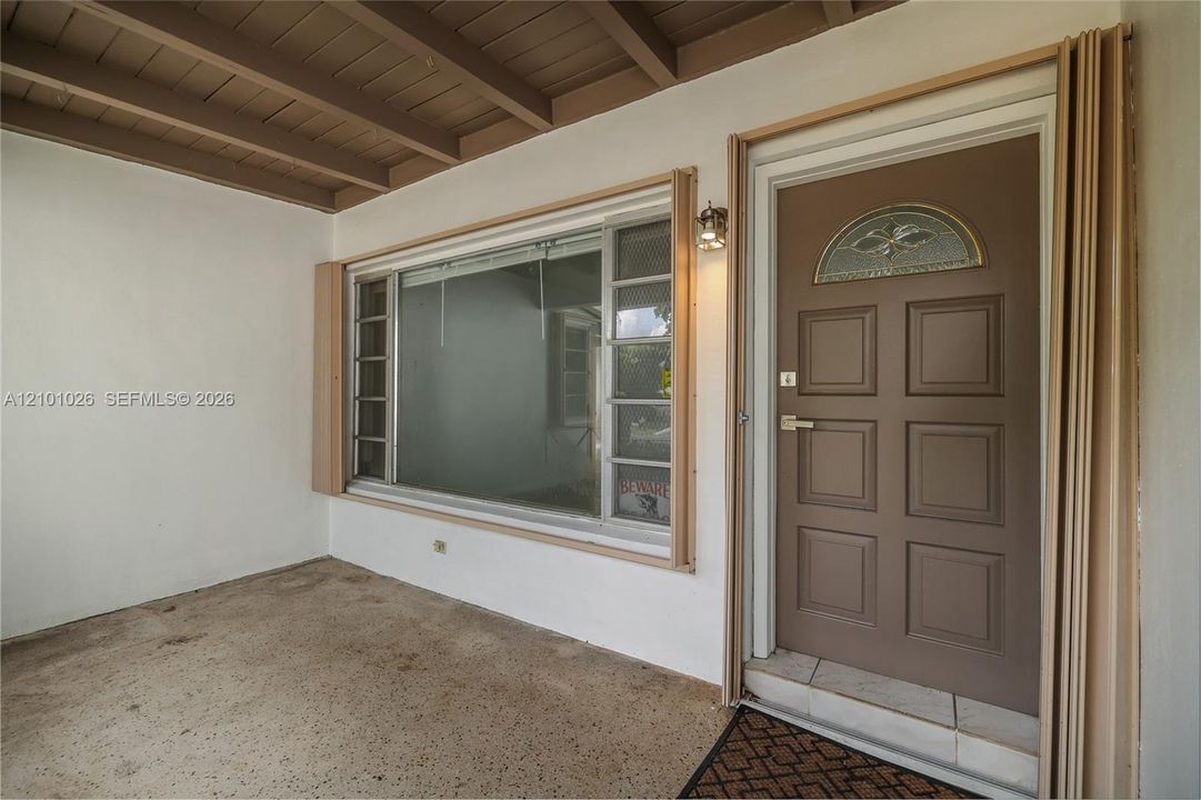 В аренду: $7,950 (4 спален, 2 ванн, 1965 Квадратных фут)