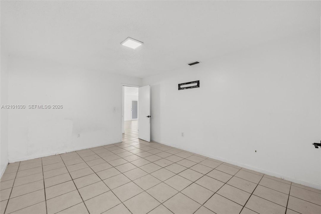 For Sale: $900,000 (0 beds, 0 baths, 2756 Square Feet)