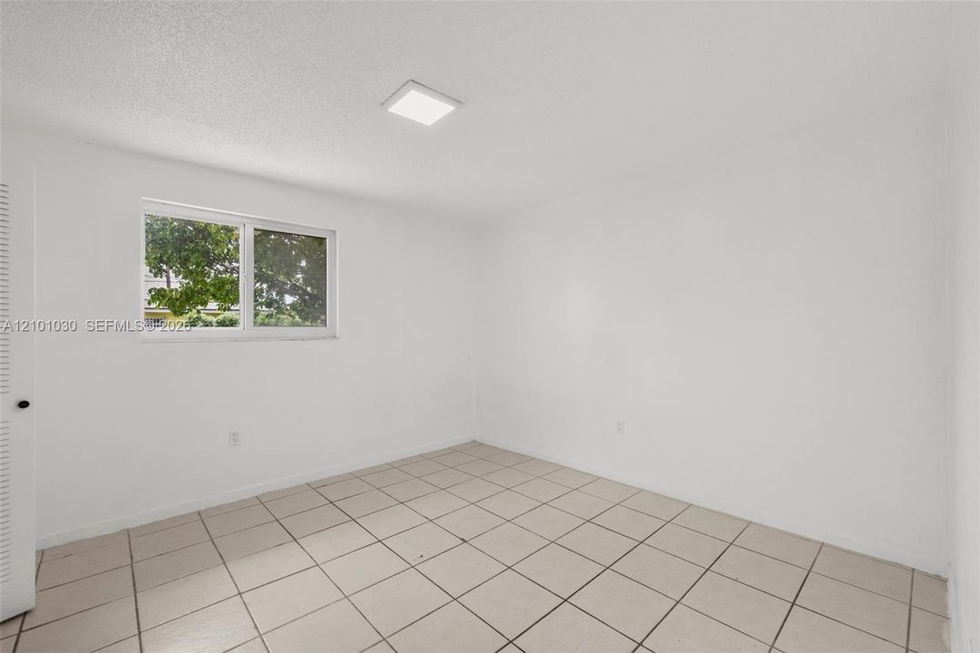 For Sale: $900,000 (0 beds, 0 baths, 2756 Square Feet)