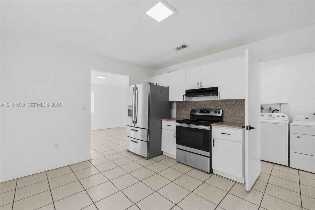 For Sale: $900,000 (0 beds, 0 baths, 2756 Square Feet)