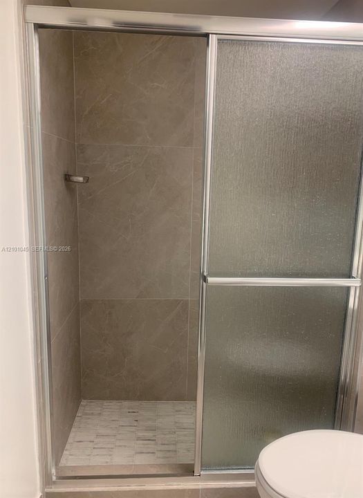 For Rent: $1,800 (2 beds, 2 baths, 920 Square Feet)