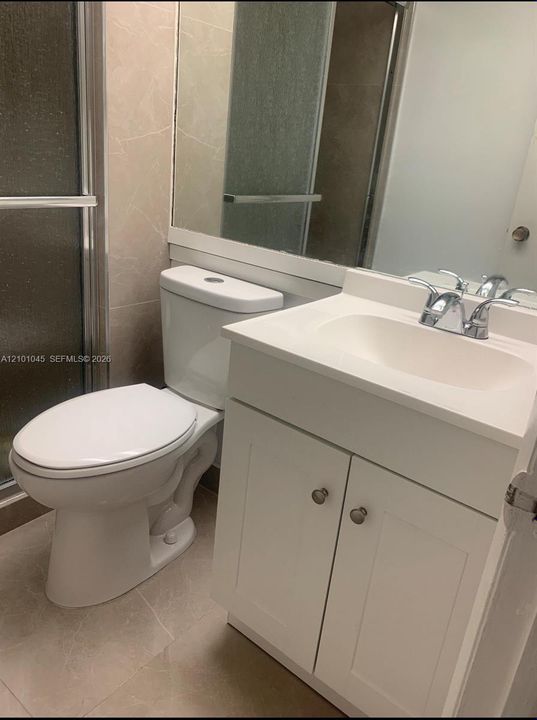 For Rent: $1,800 (2 beds, 2 baths, 920 Square Feet)