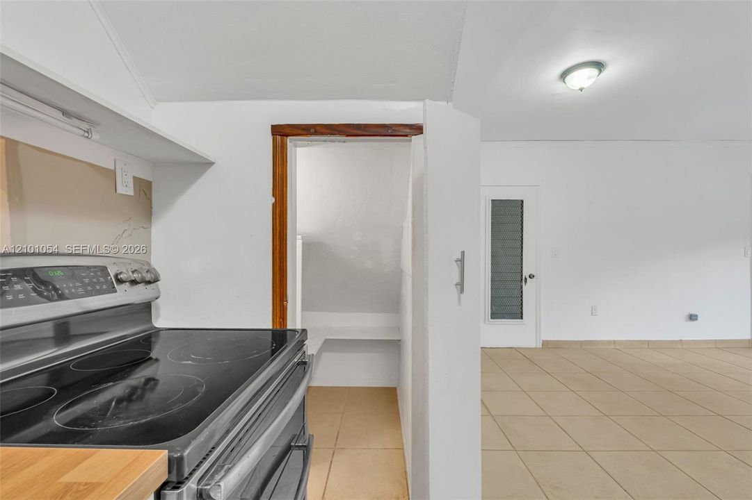 В аренду: $1,700 (1 спален, 1 ванн, 506 Квадратных фут)