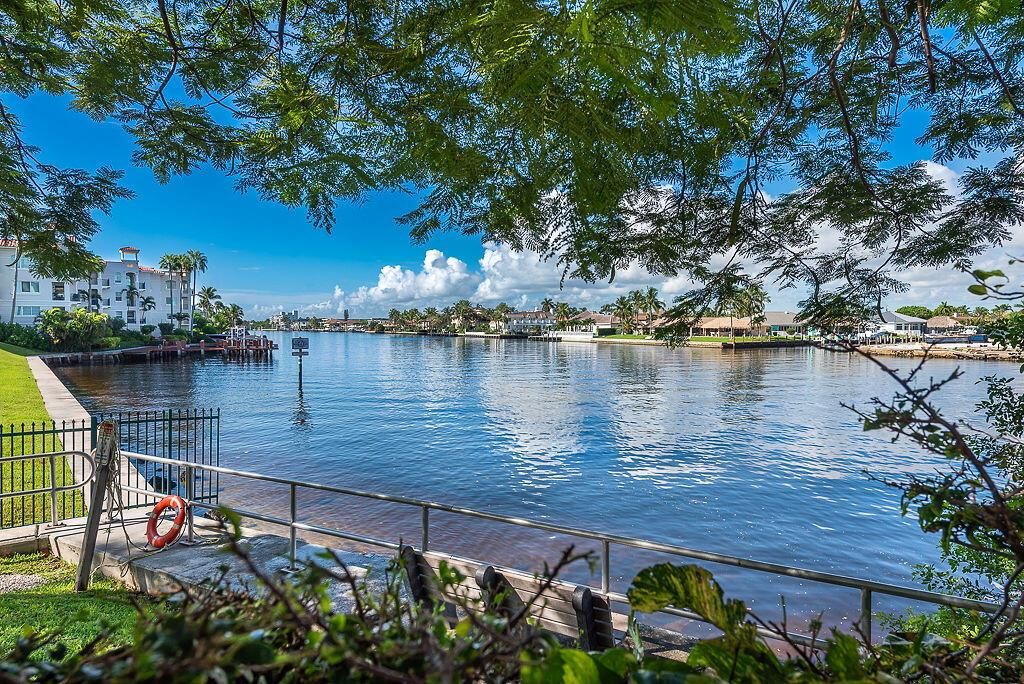 285SE19thAve#203.DeerfieldBeach-30