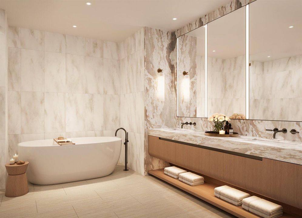 24_Residence_Primary_Bathroom