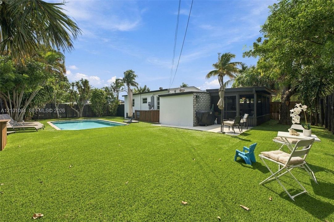 En Venta: $440,000 (3 camas, 2 baños, 648 Pies cuadrados)