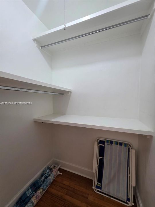 For Rent: $1,850 (1 beds, 1 baths, 600 Square Feet)