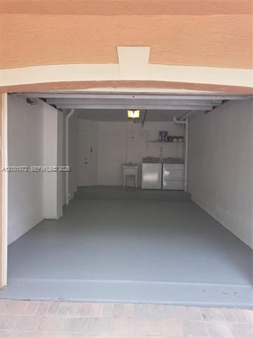 В аренду: $2,890 (2 спален, 2 ванн, 1054 Квадратных фут)