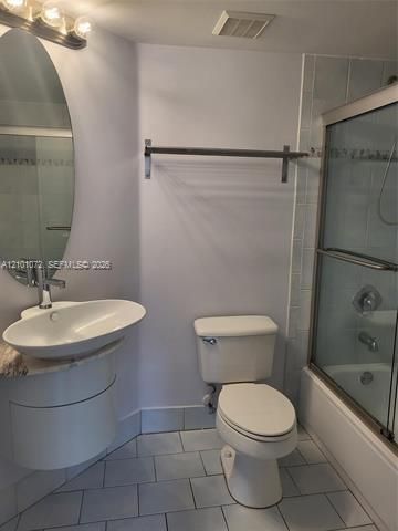 В аренду: $2,890 (2 спален, 2 ванн, 1054 Квадратных фут)