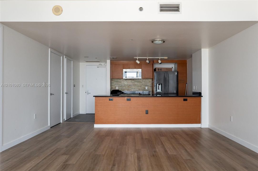 В аренду: $4,750 (2 спален, 2 ванн, 1256 Квадратных фут)
