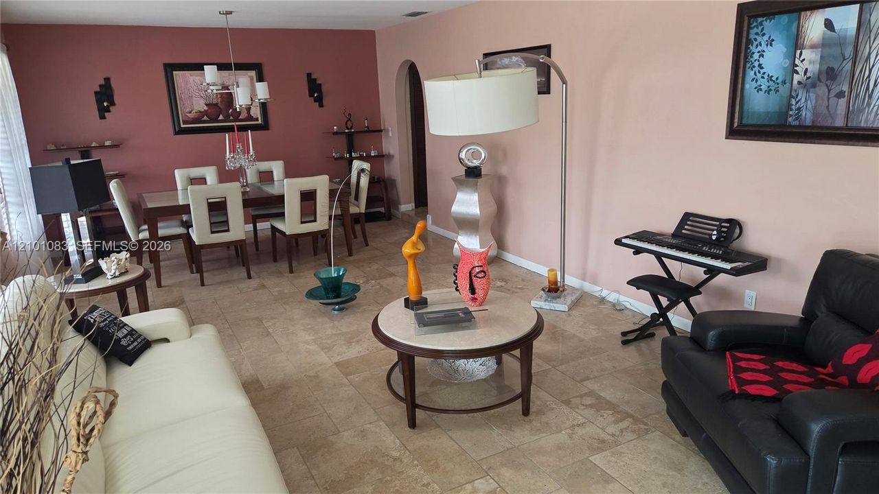 For Sale: $699,000 (4 beds, 2 baths, 1978 Square Feet)