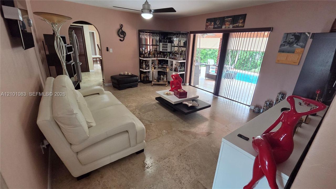 For Sale: $699,000 (4 beds, 2 baths, 1978 Square Feet)