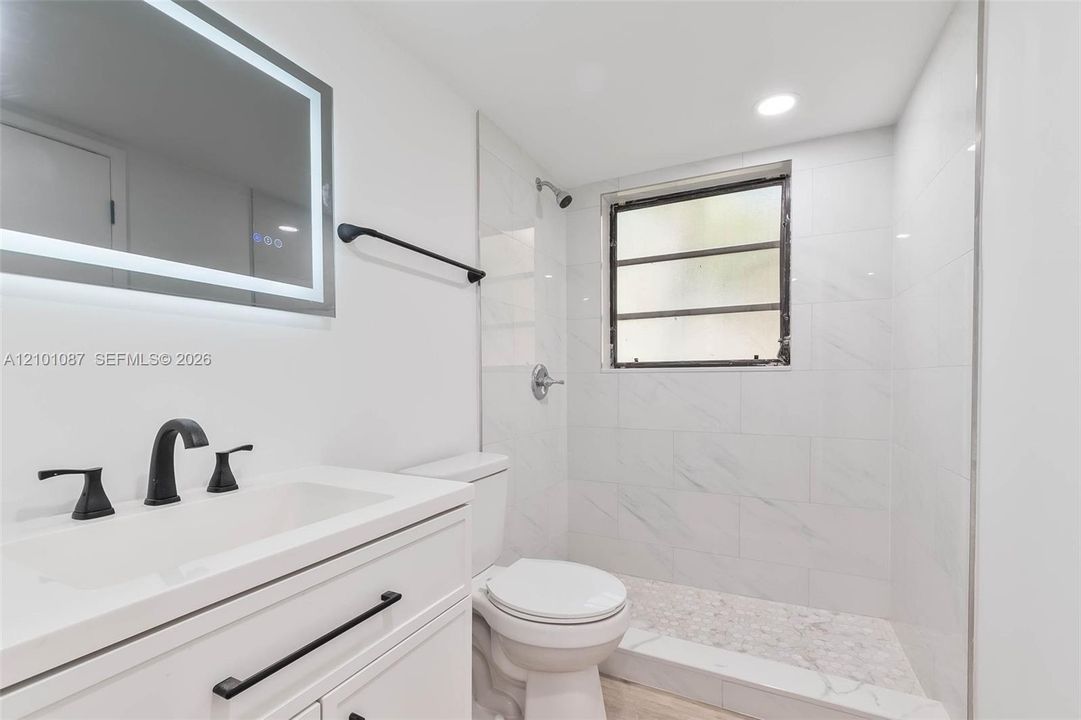 For Rent: $2,400 (2 beds, 2 baths, 1040 Square Feet)