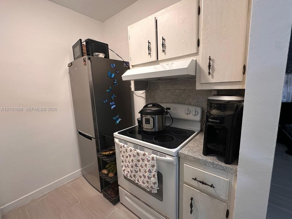На продажу: $138,000 (1 спален, 1 ванн, 580 Квадратных фут)