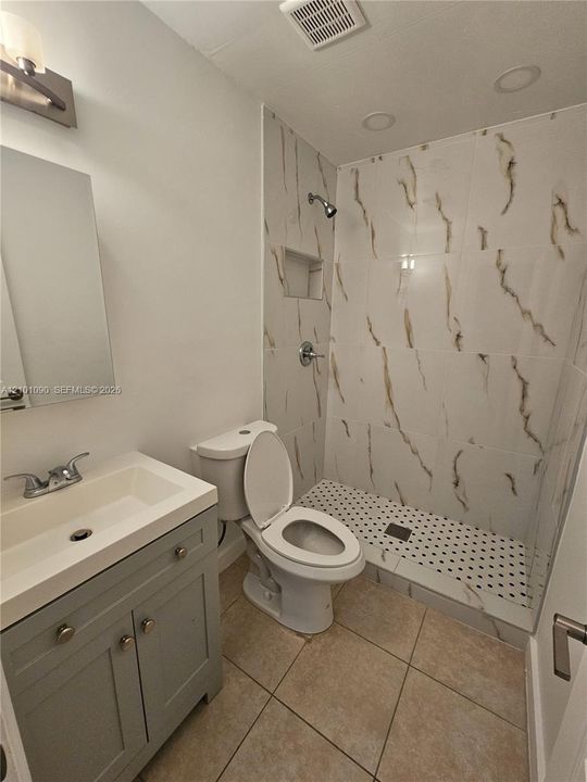 For Rent: $6,000 (5 beds, 4 baths, 2238 Square Feet)
