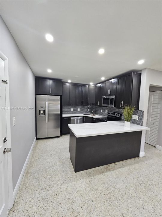 For Rent: $6,000 (5 beds, 4 baths, 2238 Square Feet)