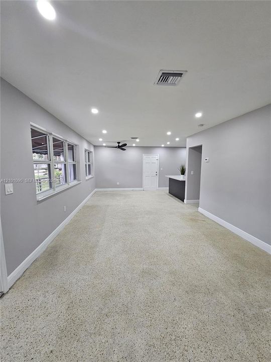 For Rent: $6,000 (5 beds, 4 baths, 2238 Square Feet)