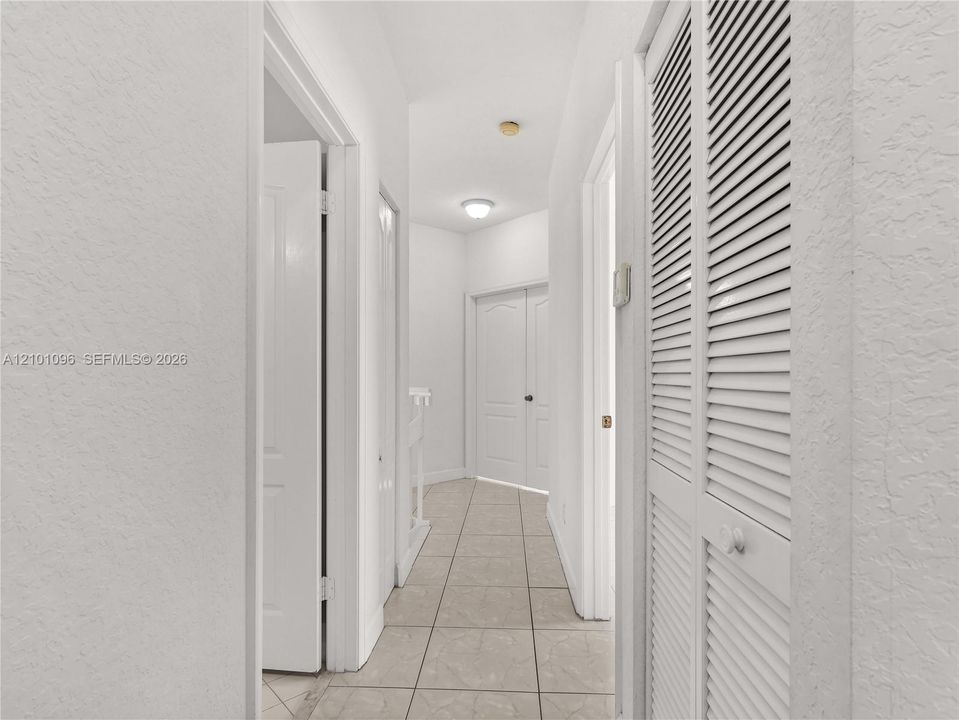 В аренду: $4,775 (4 спален, 3 ванн, 2452 Квадратных фут)