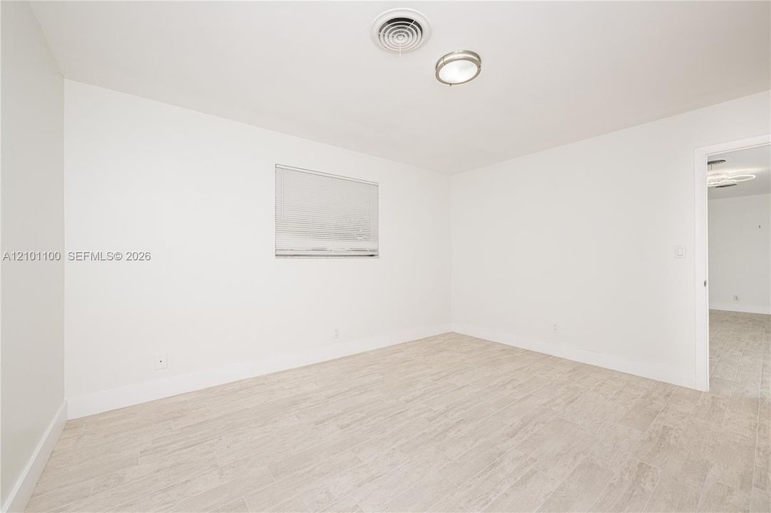 En Renta: $4,800 (4 camas, 2 baños, 2117 Pies cuadrados)