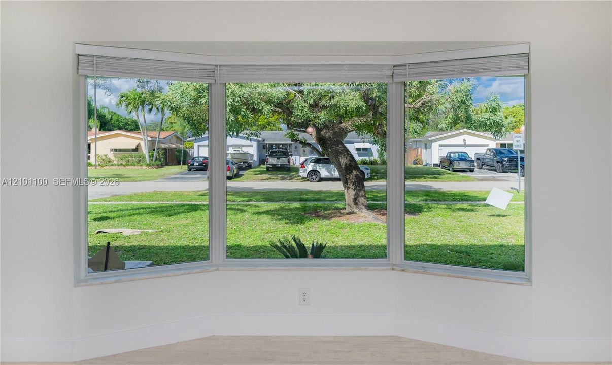 Front Window/Sitting Area