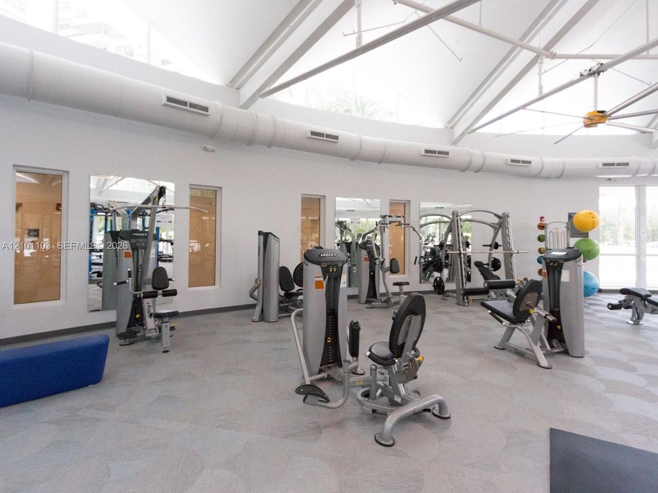 For Sale: $329,000 (2 beds, 2 baths, 1280 Square Feet)