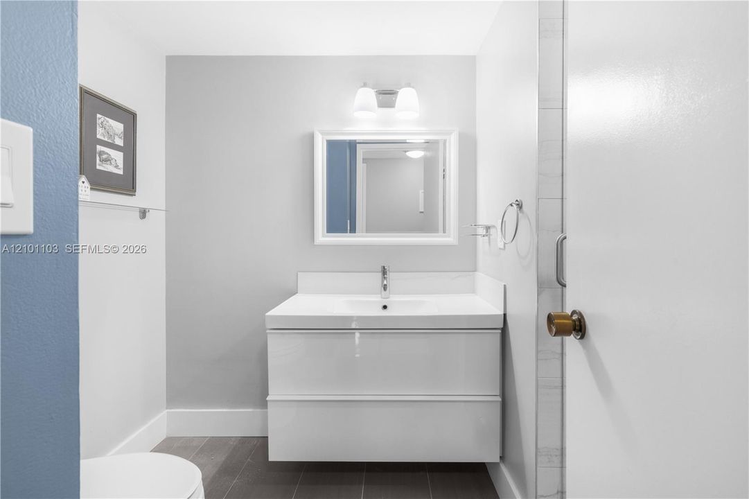 For Sale: $329,000 (2 beds, 2 baths, 1280 Square Feet)