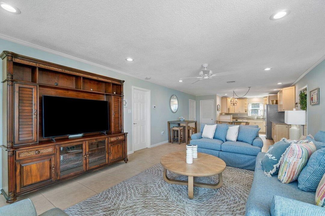 007-1457NortheastOceanBoulevard-Unit1-St