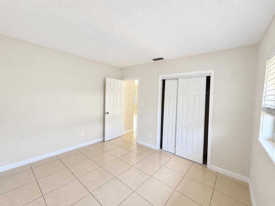 M Bedroom