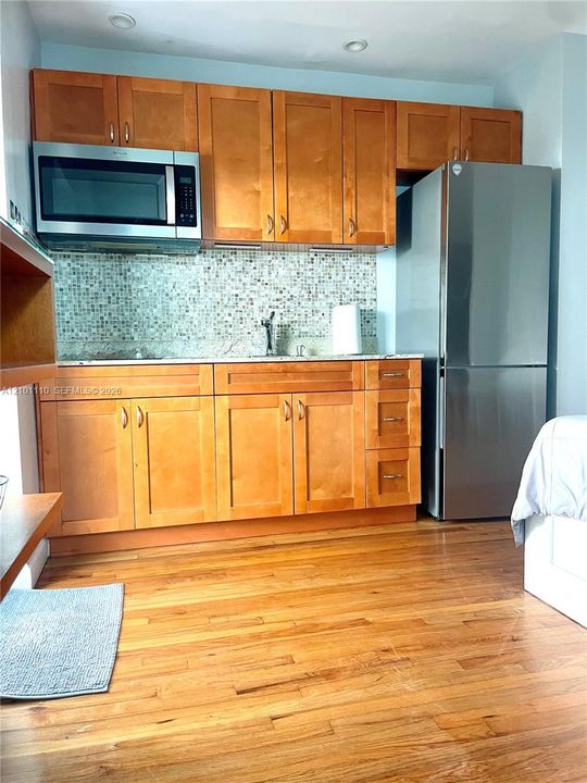 В аренду: $1,350 (0 спален, 1 ванн, 350 Квадратных фут)
