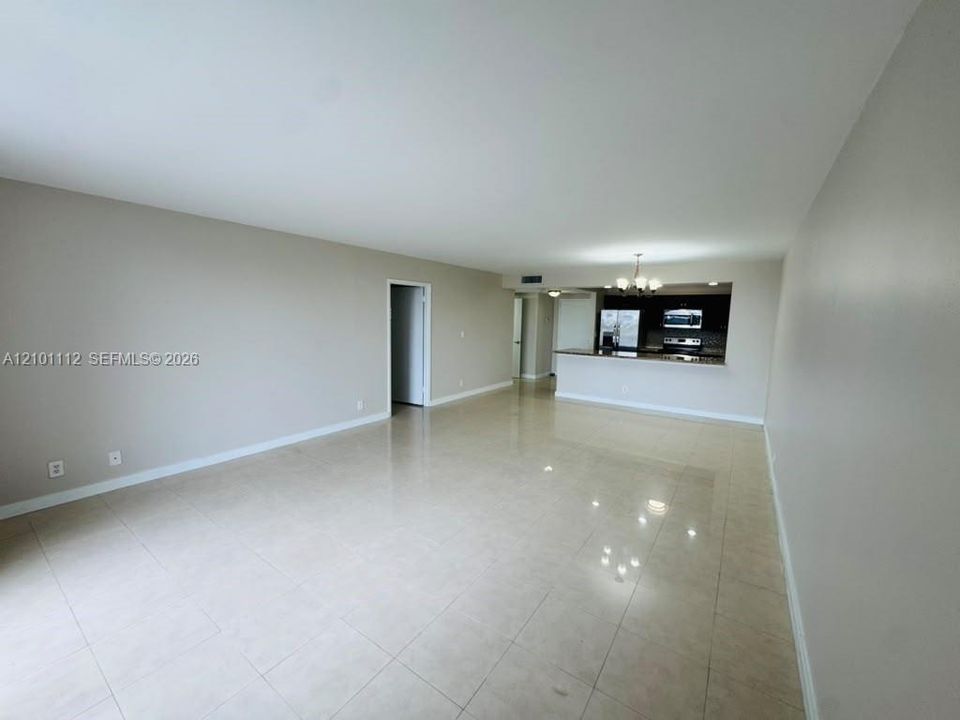 En Venta: $315,000 (1 camas, 1 baños, 950 Pies cuadrados)
