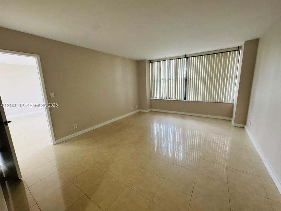 En Venta: $315,000 (1 camas, 1 baños, 950 Pies cuadrados)