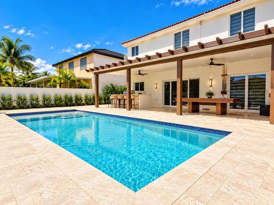 На продажу: $759,999 (4 спален, 3 ванн, 2060 Квадратных фут)