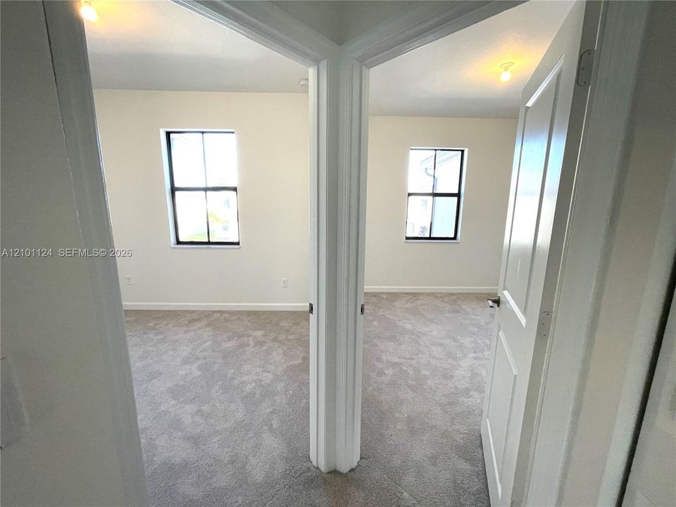 В аренду: $2,800 (3 спален, 2 ванн, 1331 Квадратных фут)