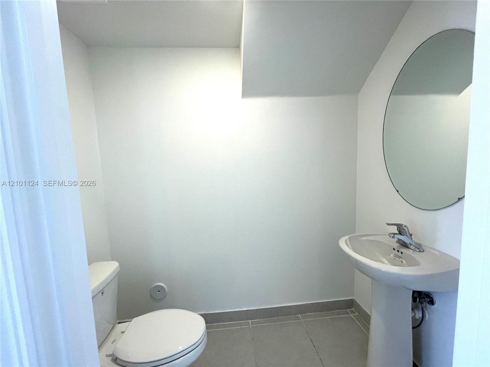 В аренду: $2,800 (3 спален, 2 ванн, 1331 Квадратных фут)