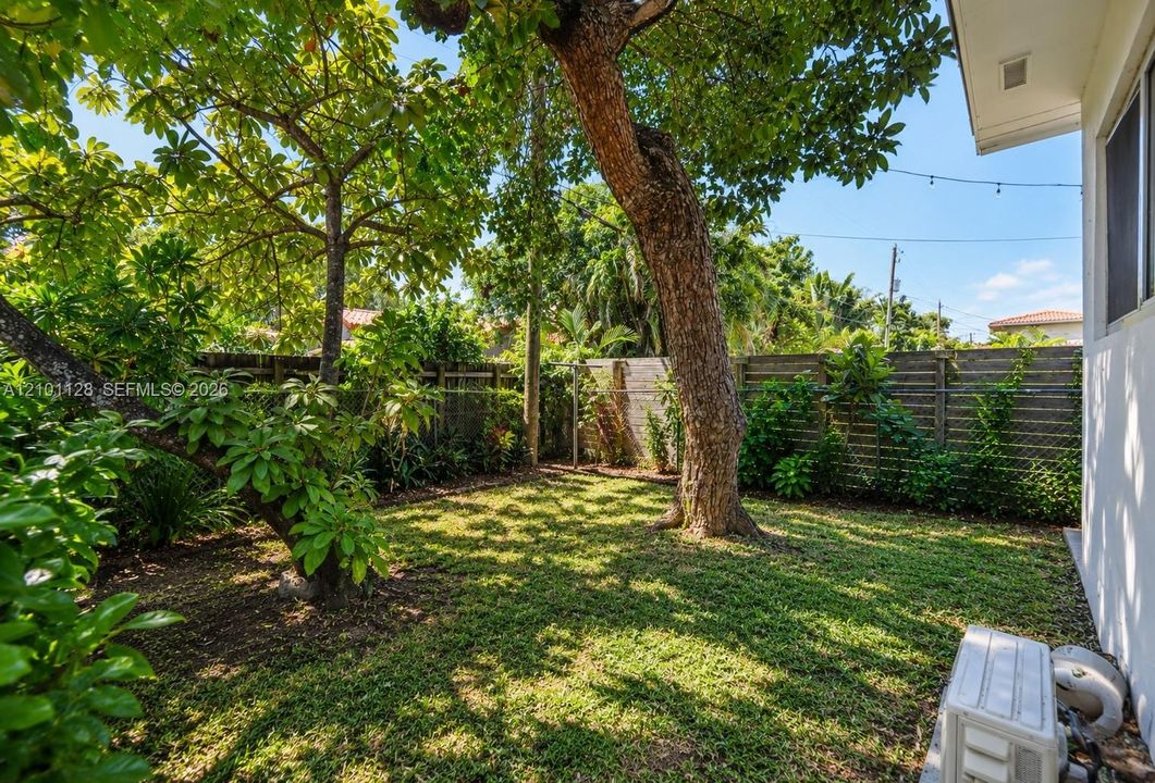 En Venta: $900,000 (3 camas, 2 baños, 1605 Pies cuadrados)