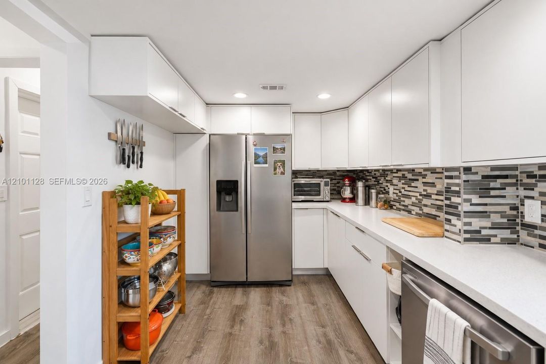 En Venta: $900,000 (3 camas, 2 baños, 1605 Pies cuadrados)