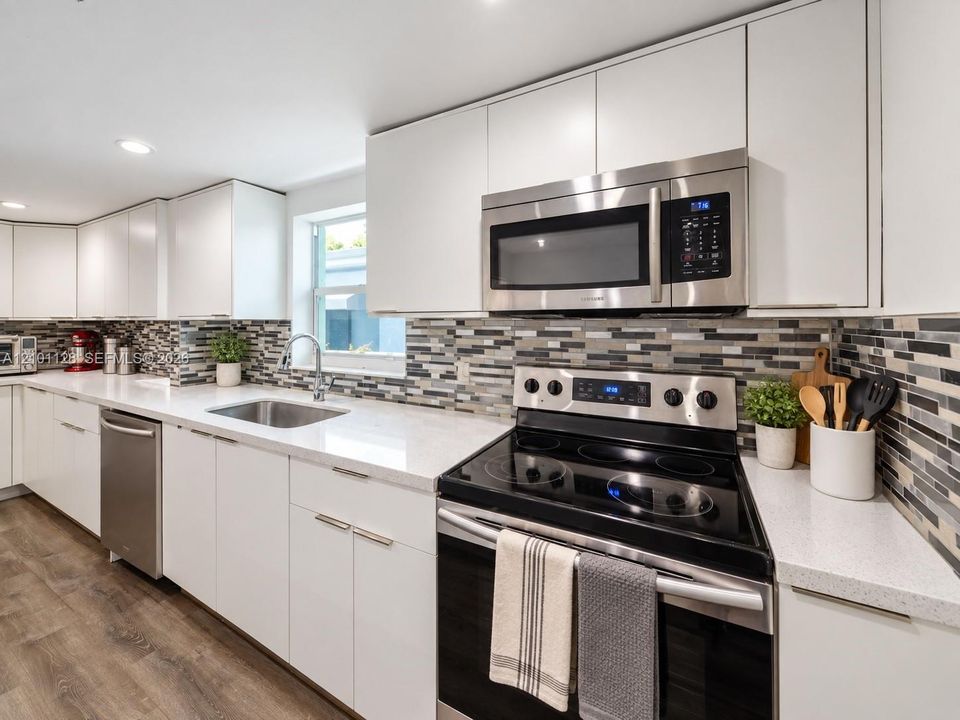 En Venta: $900,000 (3 camas, 2 baños, 1605 Pies cuadrados)