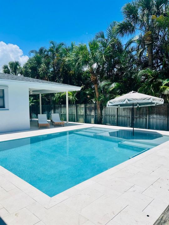 pool north