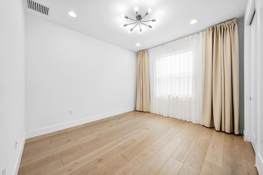 033-8095CrystalDownsAvenue-BocaRaton-FL-