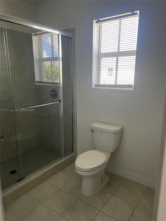 В аренду: $2,950 (3 спален, 2 ванн, 1712 Квадратных фут)