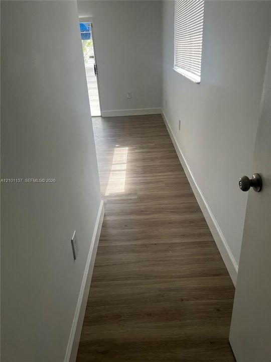 For Sale: $430,000 (2 beds, 2 baths, 1592 Square Feet)