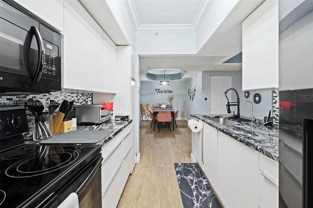 En Renta: $2,950 (3 camas, 2 baños, 1330 Pies cuadrados)